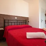Prázdninový dům Maredi With Pool *