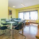 Prázdninový dům Maredi With Pool